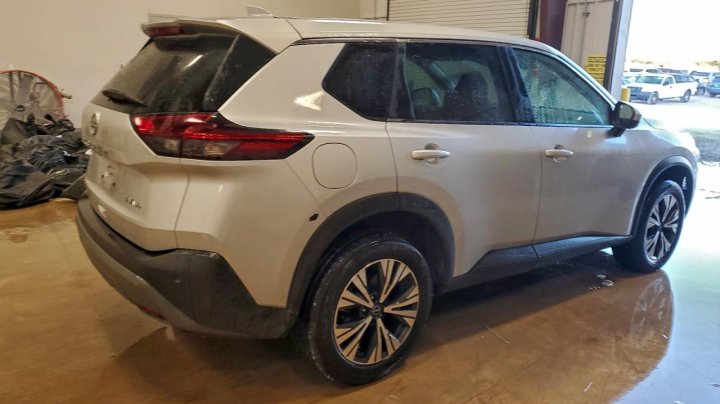 Nissan ROGUE  2023