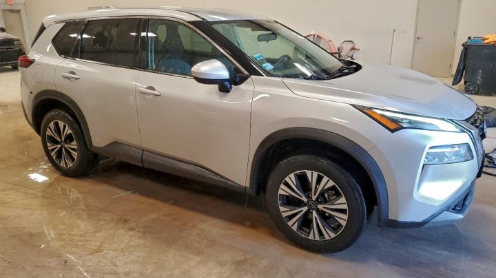 Nissan ROGUE  2023
