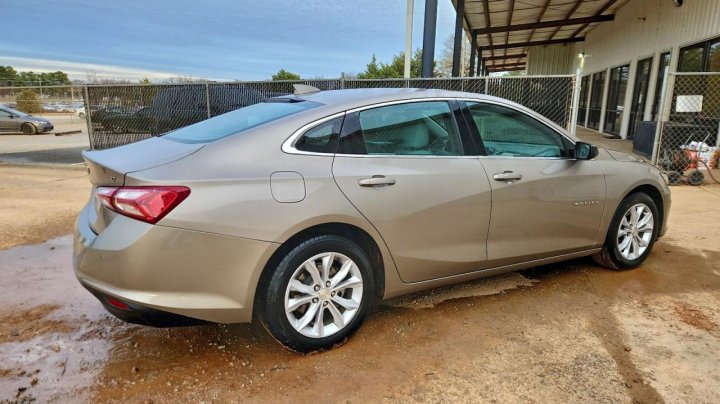 Chevrolet Malibu  2022