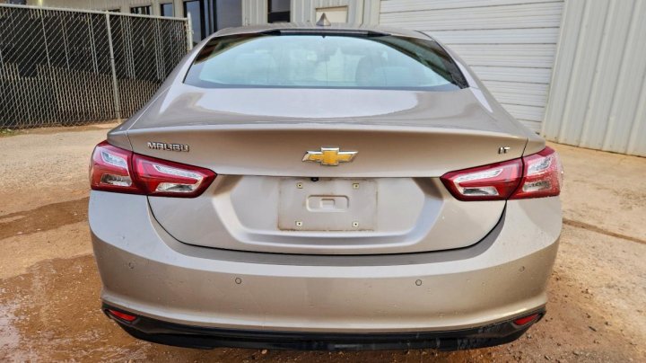 Chevrolet Malibu  2022