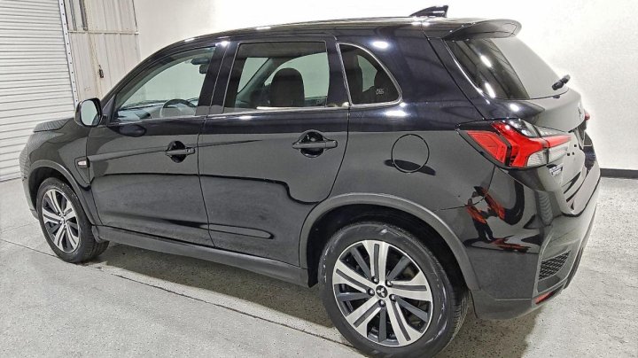Mitsubishi OUTLANDER SPORT  2024