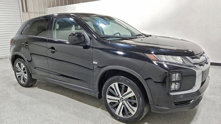 Mitsubishi OUTLANDER SPORT  2024