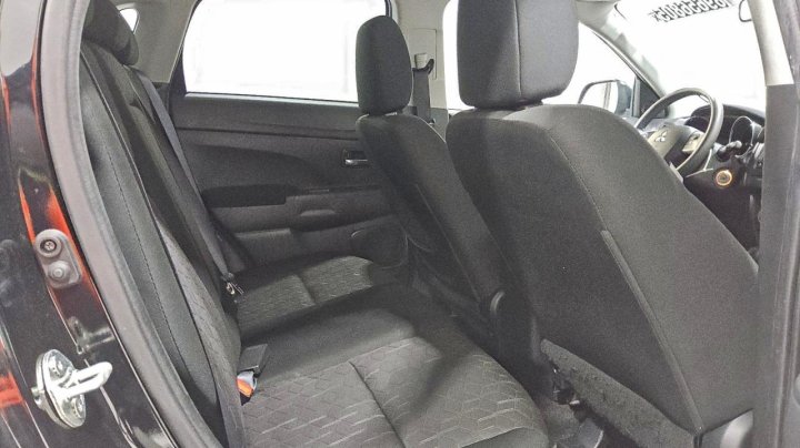 Mitsubishi OUTLANDER SPORT  2024