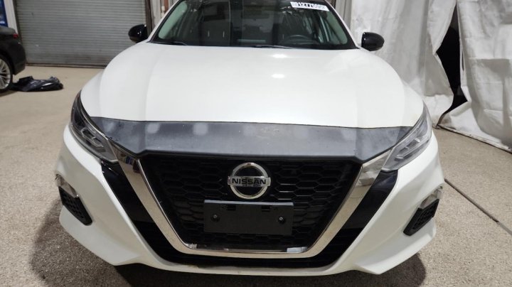 Nissan Altima  2020