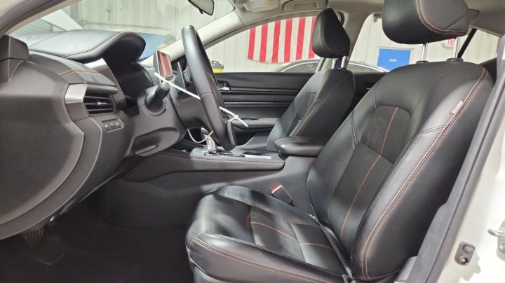 Nissan Altima  2020