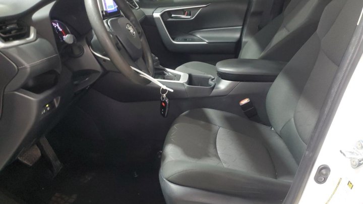 Toyota RAV4  2024