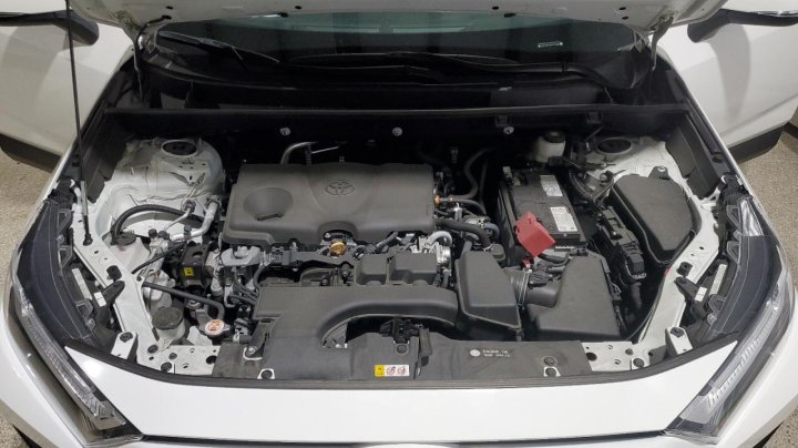 Toyota RAV4  2024
