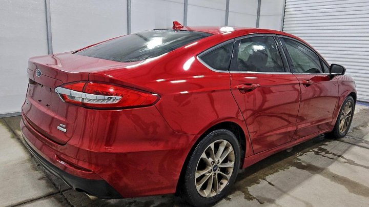 Ford FUSION  2020