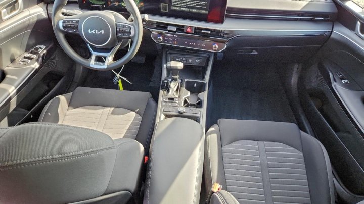 KIA K5  2025