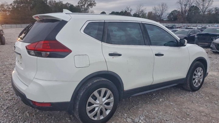 Nissan ROGUE  2020