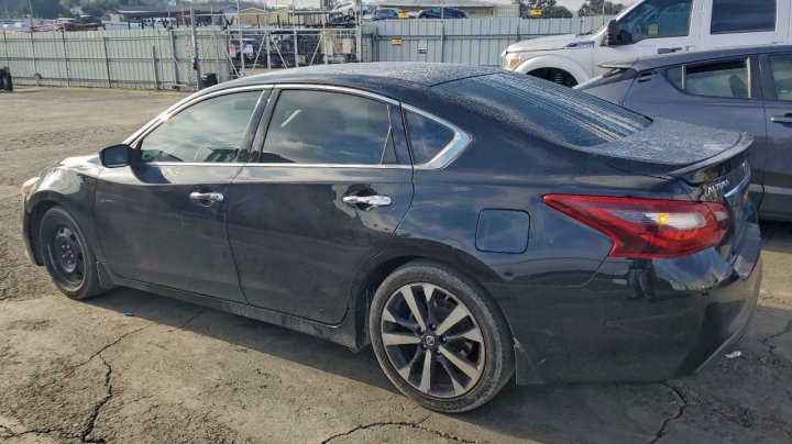 Nissan Altima  2018