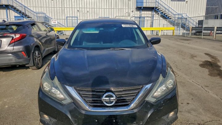Nissan Altima  2018