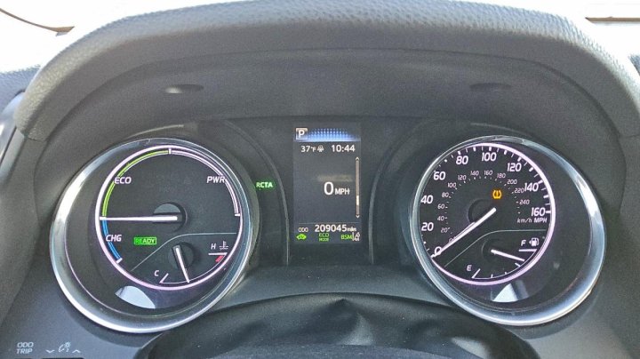 Toyota Camry  2019