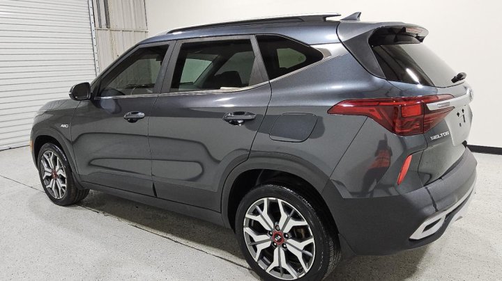 KIA Seltos  2021