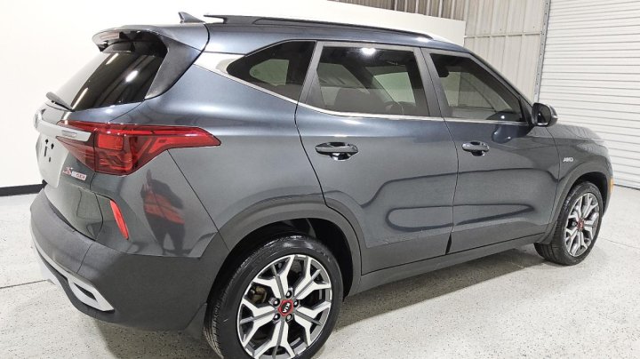 KIA Seltos  2021