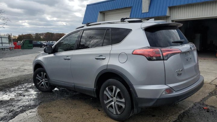 Toyota RAV4  2017
