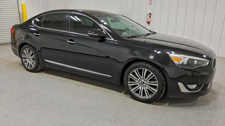 KIA CADENZA  2015