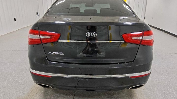 KIA CADENZA  2015