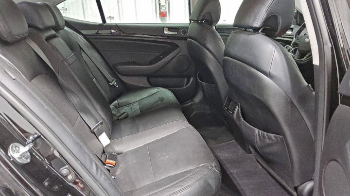KIA CADENZA  2015
