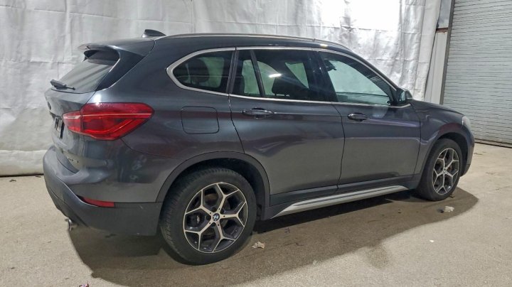 BMW X1  2018