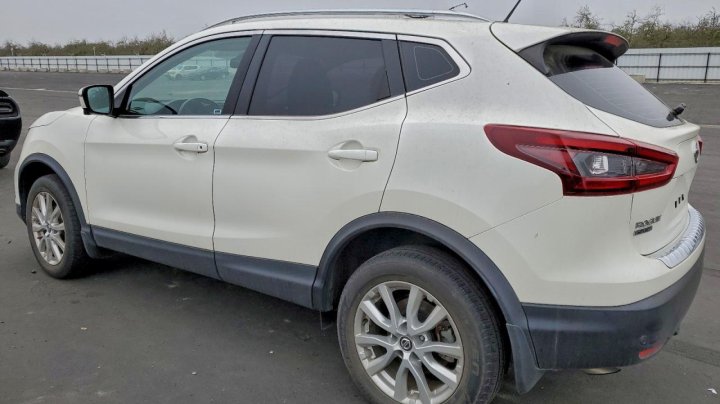Nissan Rogue Sport  2022