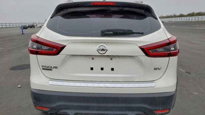 Nissan Rogue Sport  2022