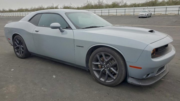 Dodge Challenger  2022