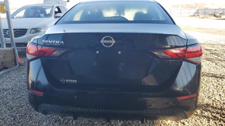 Nissan Sentra  2024