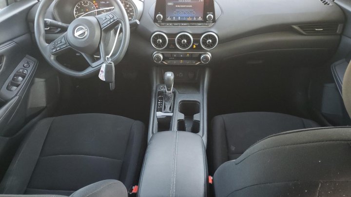 Nissan Sentra  2024