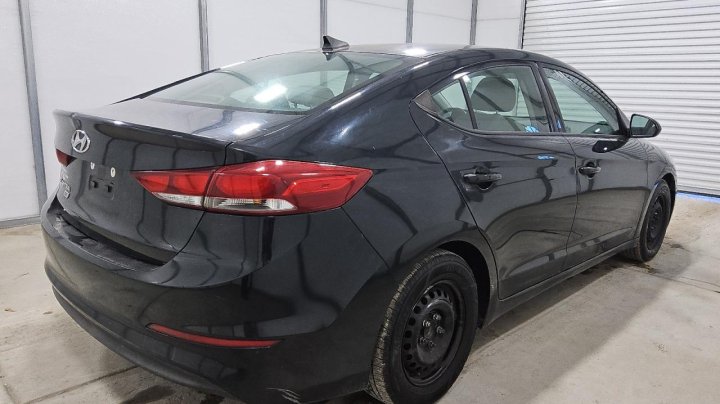 Hyundai Elantra  2017