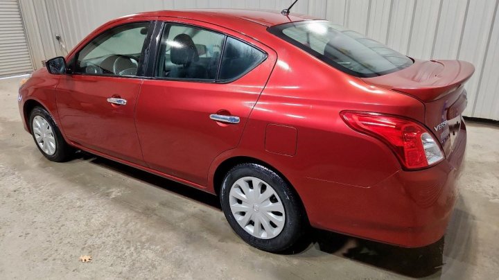 Nissan Versa  2018