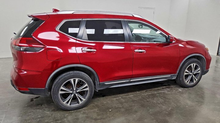 Nissan ROGUE  2017