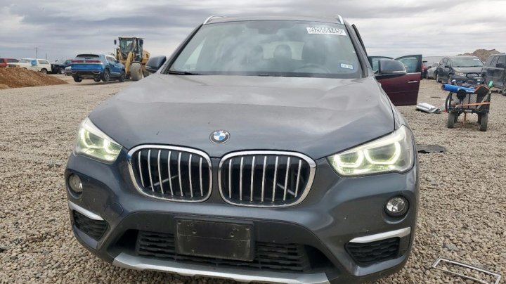 BMW X1  2018