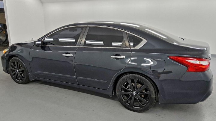 Nissan Altima  2017