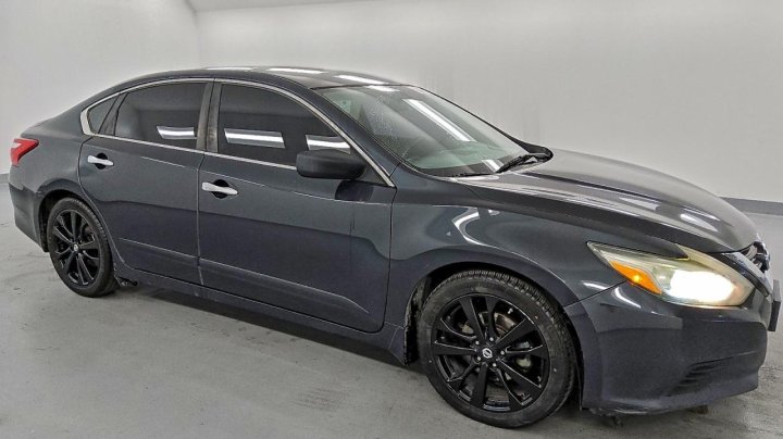 Nissan Altima  2017