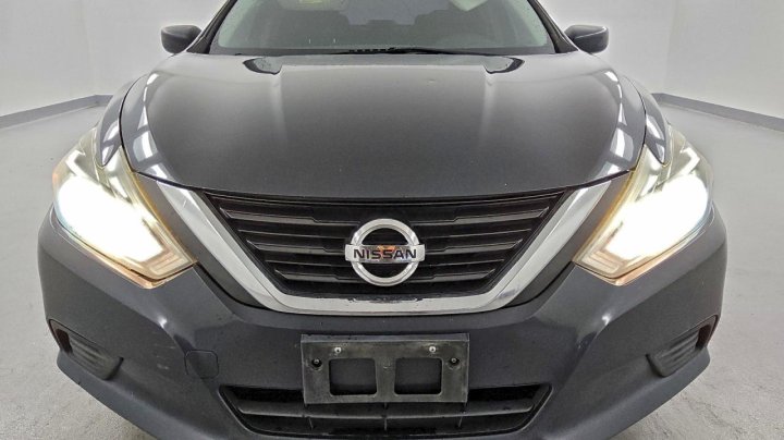 Nissan Altima  2017