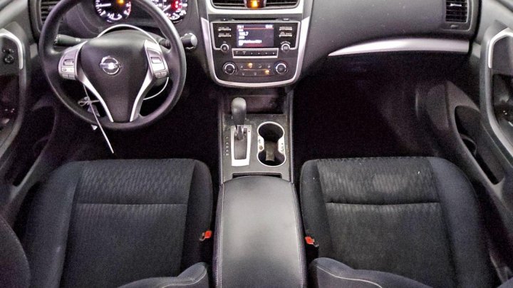 Nissan Altima  2017