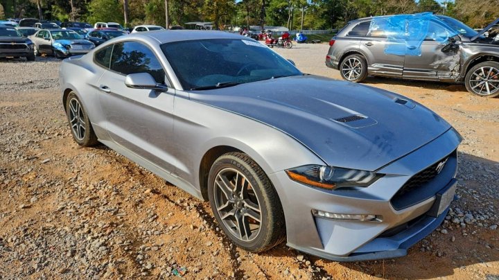 Ford MUSTANG  2020
