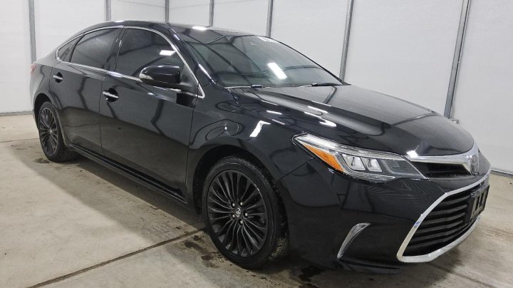 Toyota Avalon  2018