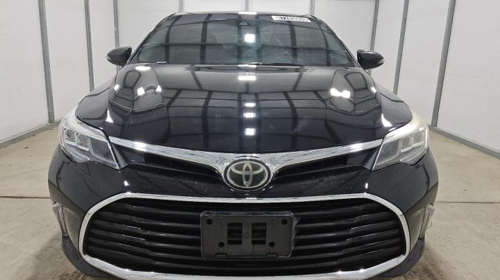 Toyota Avalon  2018