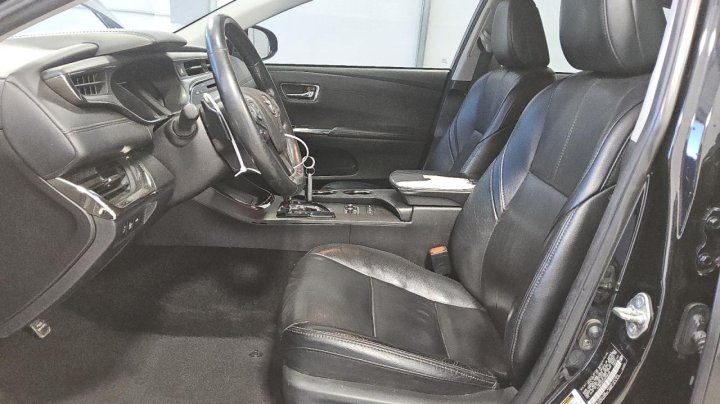 Toyota Avalon  2018