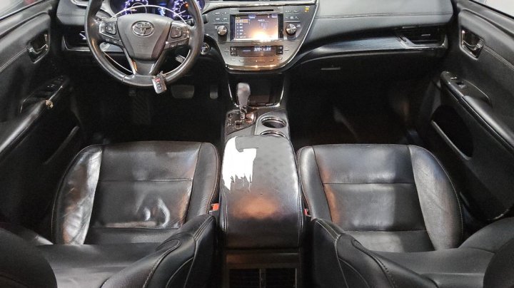 Toyota Avalon  2018