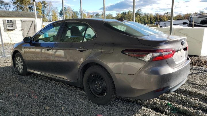 Toyota Camry  2021