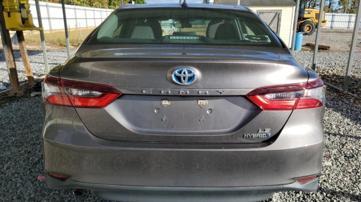 Toyota Camry  2021