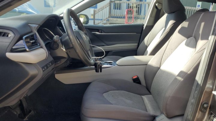 Toyota Camry  2021