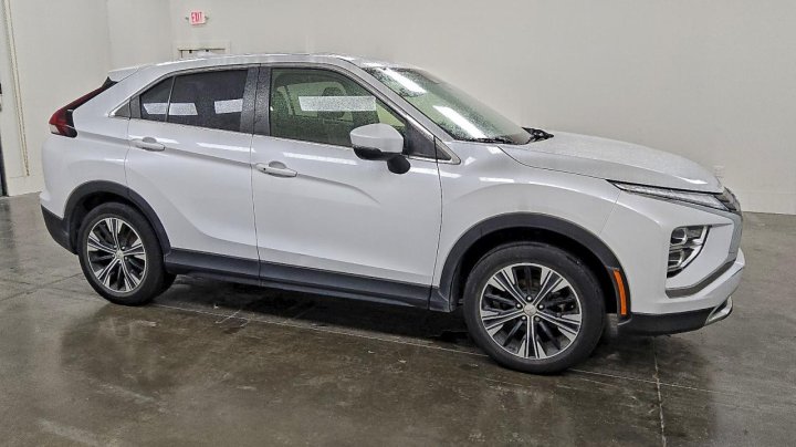 Mitsubishi ECLIPSE CROSS  2022