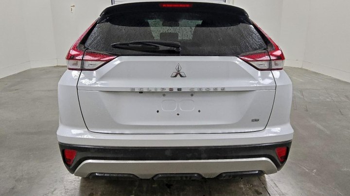 Mitsubishi ECLIPSE CROSS  2022