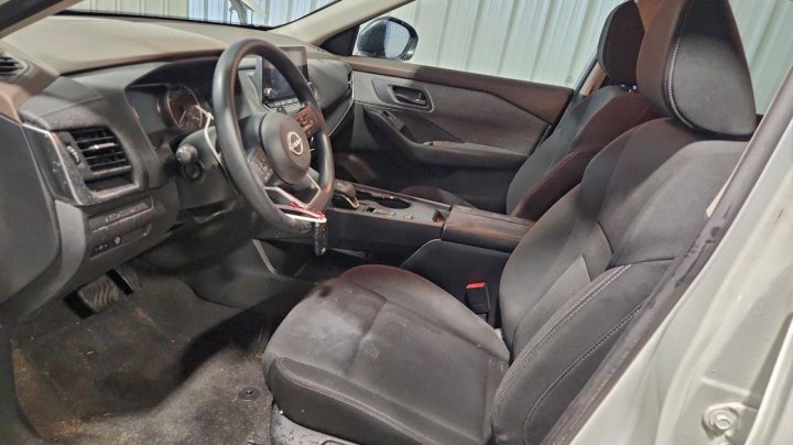 Nissan ROGUE  2023