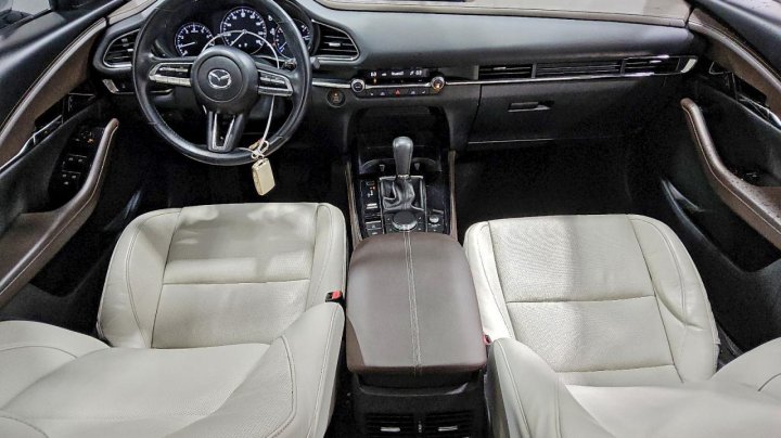 Mazda CX-30  2023