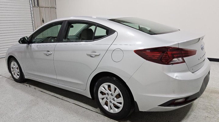 Hyundai Elantra  2019